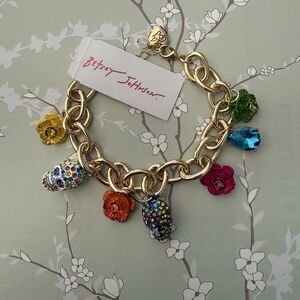 Betsey Johnson Day Of The Dead Sugar Skull Halloween Rhinestone Charm Bracelet